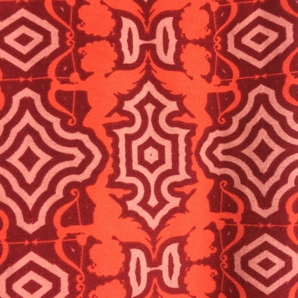 RARE soft Valentines LuLaRoe Legging One Size fits 2-10 Red Art deco cherubs - Picture 2 of 8